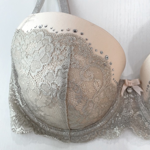 Victoria’s Secret Dream Angels Lined Demi Shimmer - Picture 4 of 11